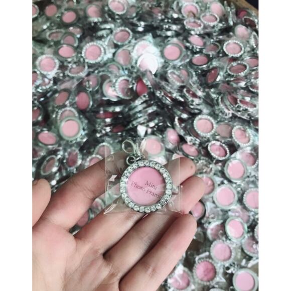 Lot of 50! 1" Crystal Rhinestone Round Mini Photo Picture Frame Charms w/ Clasp - Picture 2 of 5